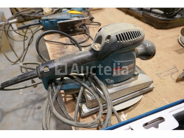 Haakse slijper + vlakschuurmachine makita - afbeelding 4 van  6