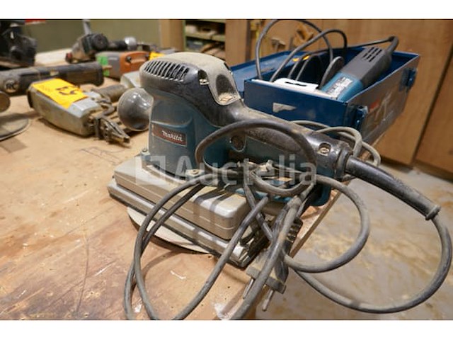 Haakse slijper + vlakschuurmachine makita - afbeelding 5 van  6