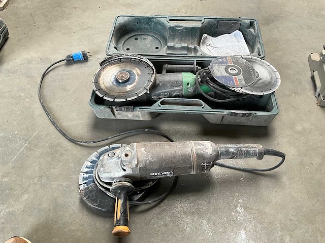 Haakse slijpmachine (2x) - afbeelding 1 van  8