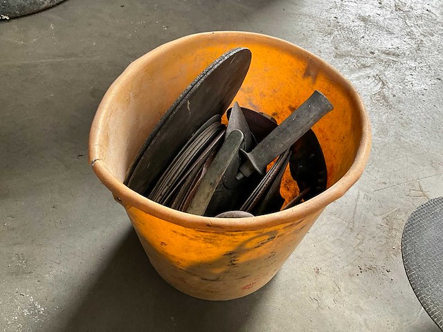 Haakse slijpmachine (2x) - afbeelding 3 van  3