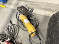Haakse slijpmachine dewalt dwe4207