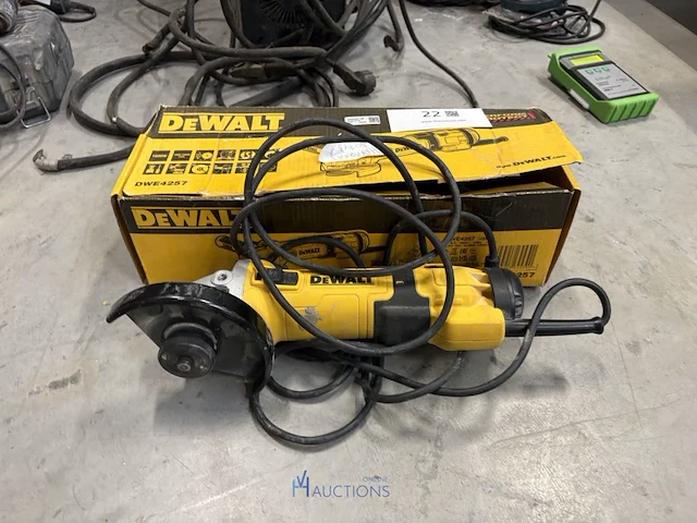 Haakse slijpmachine dewalt dwe4257 - afbeelding 1 van  5