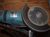 Haakse slijpmachine makita diameter 125cm 220v - afbeelding 3 van  6