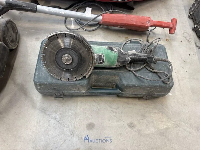Haakse slijpschijfmachine hikoki g 23sw2 in pvc opbergkoffer - afbeelding 1 van  4