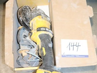 Haakse slijptol dewalt dcg41 zonder batterij - afbeelding 1 van  4
