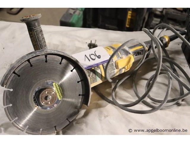 Haakse slijptol dewalt dwe4559 - afbeelding 1 van  3