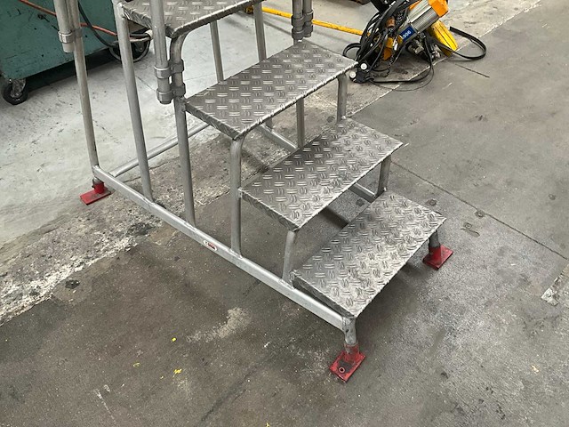 Haca leitern platformladder/oplooptrap - afbeelding 4 van  7
