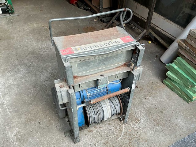 Haemmerlin bouwlift - afbeelding 1 van  7