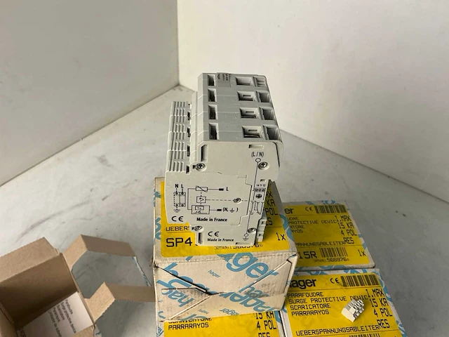 Hager sp415r overspanningsbeveiliger (10x) - afbeelding 7 van  8