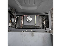 Hako - 2014 - b310 r - zelfrijdende veegmachine - afbeelding 1 van  2