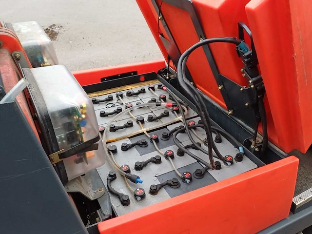 Hako b1050 ride-on schrubberdroger - afbeelding 7 van  7