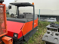 Hako hakomatic 1500b zelfrijdende veegmachine - afbeelding 3 van  5