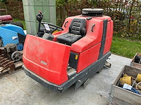 Hako hakomatic b1100 zelfrijdende veegmachine - afbeelding 1 van  10