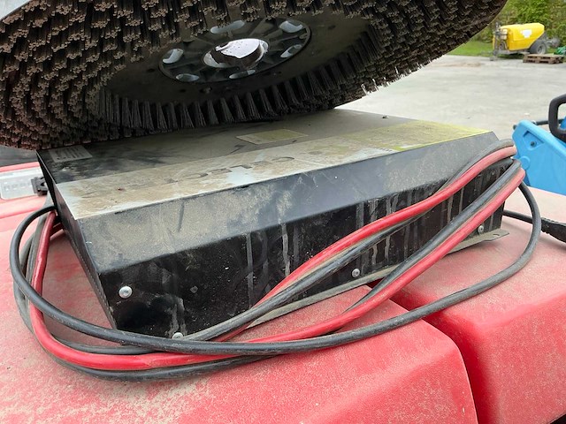 Hako hakomatic b1100 zelfrijdende veegmachine - afbeelding 7 van  10