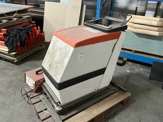 Hako hakomatic b53 schrobmachine - afbeelding 1 van  4