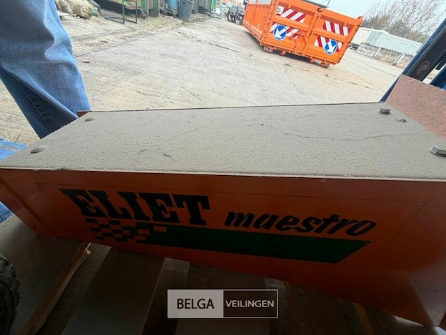 Hakselaar eliet - afbeelding 8 van  9