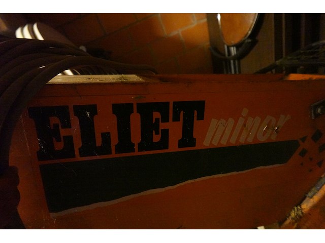 Hakselaar eliet - afbeelding 7 van  7