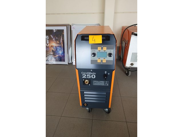 Halfautomatisch lasapparaat cerdi - afbeelding 1 van  7