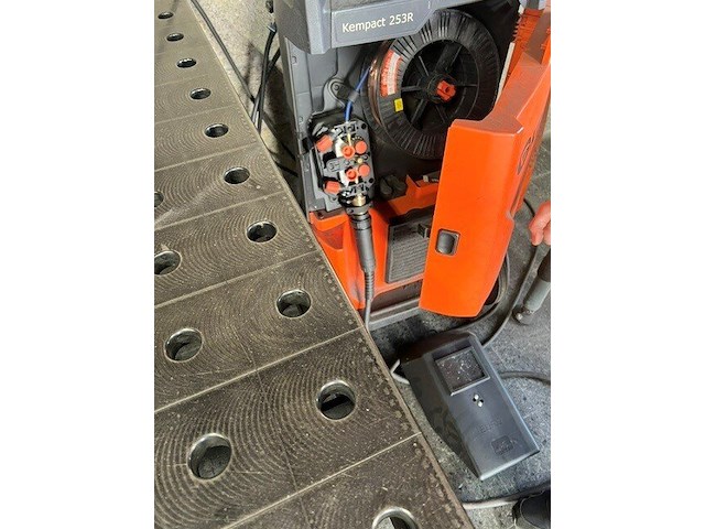 Halfautomatische laspost kemppi kempact 253r (5) - afbeelding 4 van  6