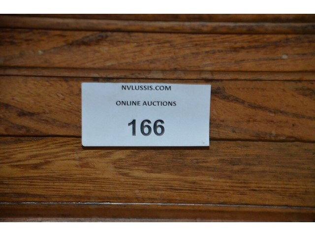 Halfhoge oude kast 2 deuren 1 lade afm. 110x52x163, houten kastje 1 deur afm. 50x47x85, 3-delige woordenboek van dale, borstbeeld - afbeelding 7 van  12