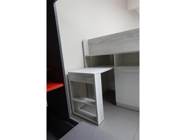 Halfhoogslaper beau met bureau - afbeelding 2 van  7