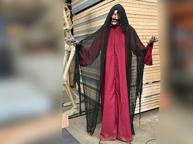Halloween damon - sprekend en bewegend. - afbeelding 1 van  4