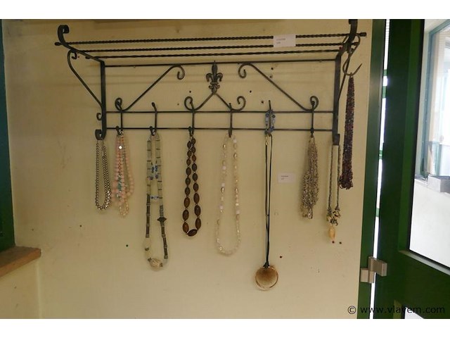 Halskettingen - afbeelding 1 van  1