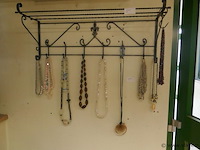 Halskettingen - afbeelding 1 van  1