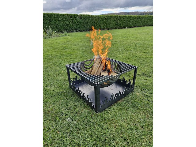 Halve vuurbol vuurkorf handmade cortenstaal - afbeelding 4 van  9