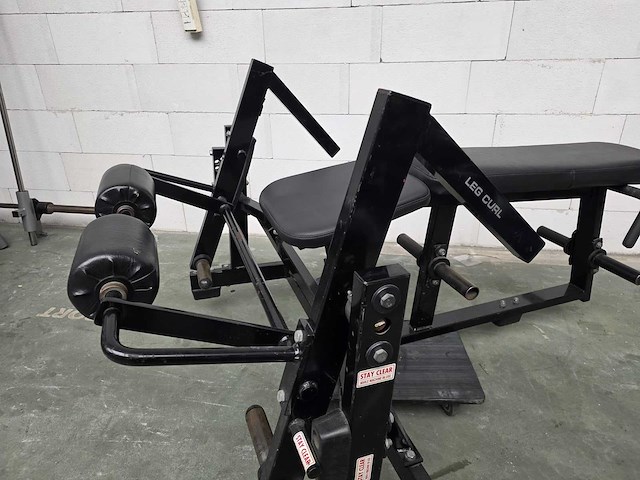 Hammer strength iso lateral prone leg curl - afbeelding 2 van  3