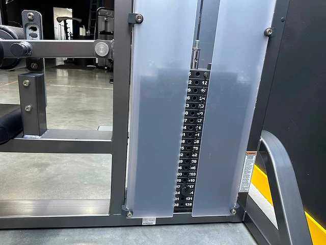 Hammer strength lat pull down krachtstation - afbeelding 2 van  4