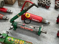 Hand en electro hydraulische cilinders (te herstellen!) (7x) - afbeelding 6 van  8