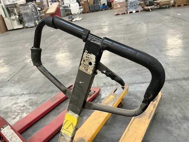 Hand hydraulische palletwagen (ter herstelling) (2x) - afbeelding 12 van  12