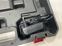 Hand kettingzaag op accu - afbeelding 5 van  5