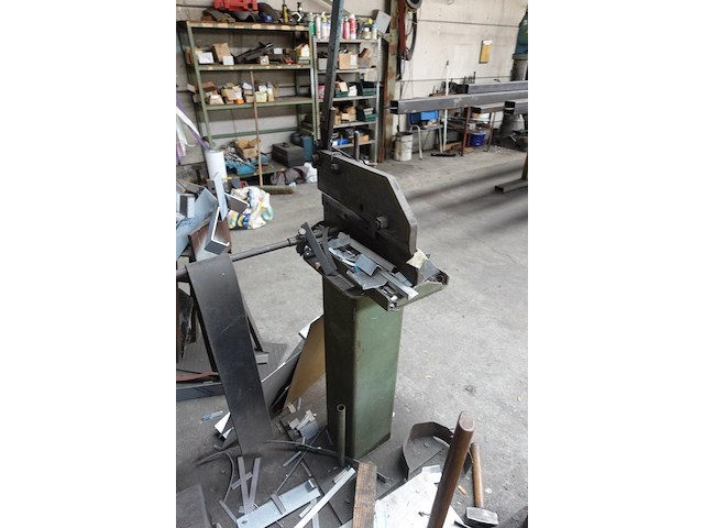 Handbediende plaatschaar mubea + aambeeld - afbeelding 5 van  9