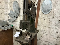 Handbediende ponsmachine - afbeelding 4 van  5