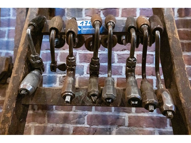 Handboren - afbeelding 3 van  3