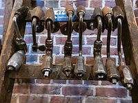 Handboren - afbeelding 3 van  3