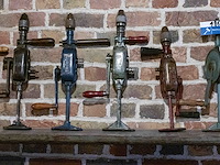 Handboren - afbeelding 1 van  2