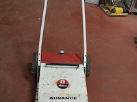 Handborstelmachine advance (4) - afbeelding 2 van  9