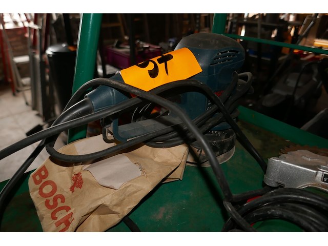Handcirkelzaag topcraft elektrische palmschuurmachine bosch - afbeelding 3 van  4