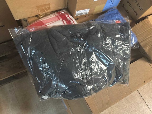 Handdoeken, polars, transportzakken - afbeelding 3 van  3