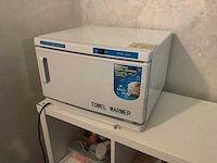 Handdoekontsmetter - afbeelding 1 van  8