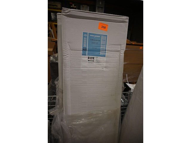 Handdoekradiator 495x1411 - afbeelding 2 van  2