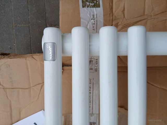 Handdoekradiator zehner forma air - afbeelding 3 van  5