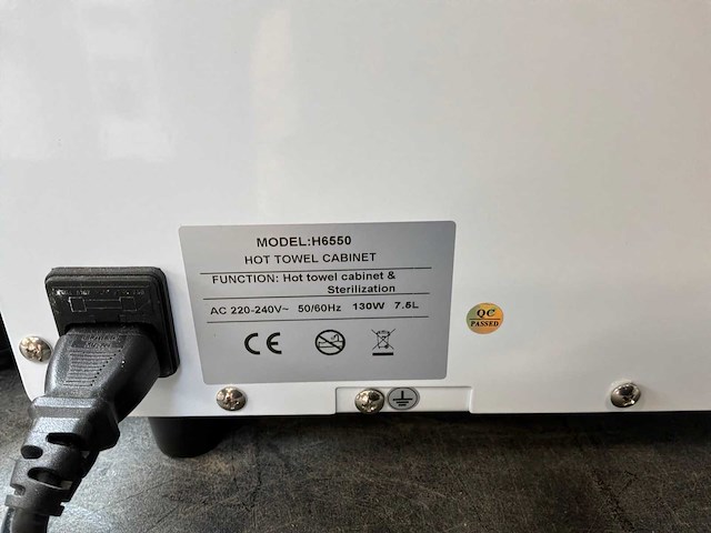 Handdoekwarmer en steriliseertoestel - afbeelding 4 van  7