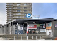 Handelspanden te koop: strategische locatie aan de avenue de batta in hoei