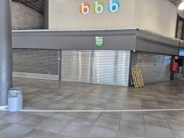 Handelspanden te koop: strategische locatie aan de avenue de batta in hoei - afbeelding 6 van  7