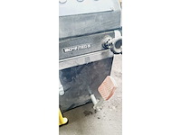 Handgeleide veegmachine sauber germany - afbeelding 5 van  9