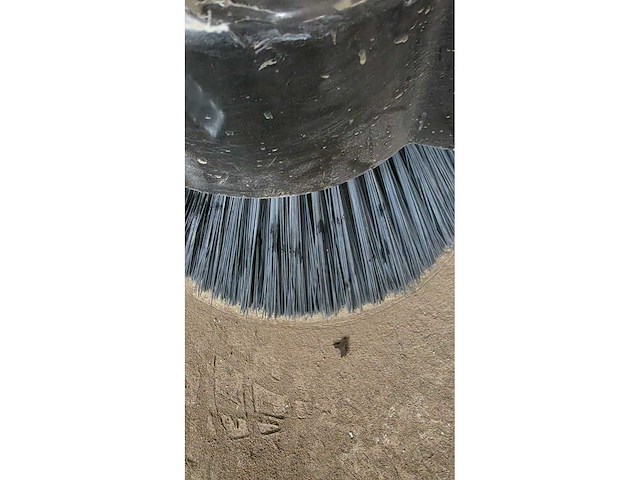 Handgeleide veegmachine sauber germany - afbeelding 6 van  9